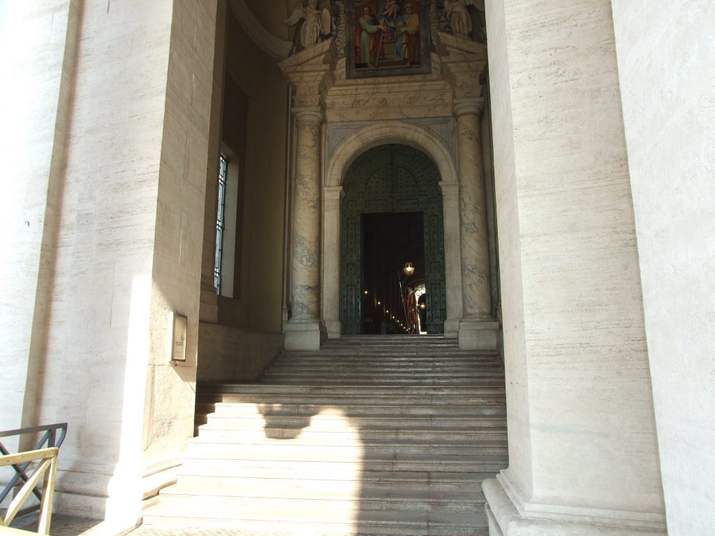 Alquiler sillas de ruedas roma.Visitas guiadas Museos Vaticano.San Pedro